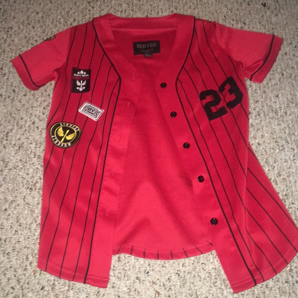 red jersey